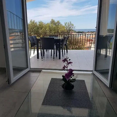 In Rogoznica With Seaview, Terrace, Air Condition, Wifi Apartamento Rogoznica (Sibenik-Knin)